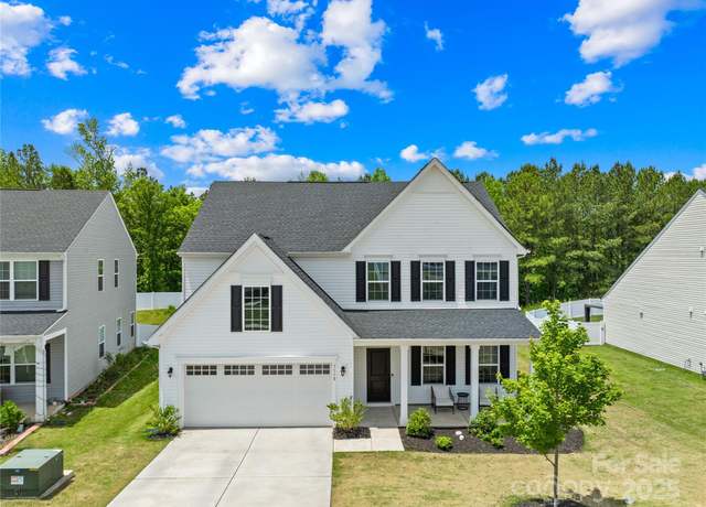 Property at 3110 Streamside Dr, Davidson, NC 28036, 4 beds, 2.5 baths