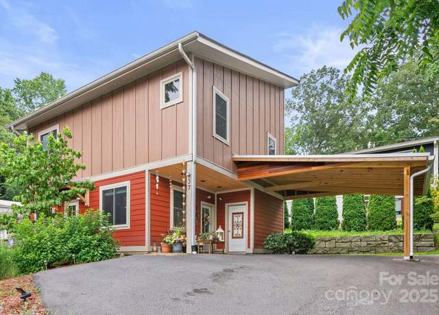 Property at 37 Bryant St, Asheville, NC 28806, 3 beds, 2.5 baths