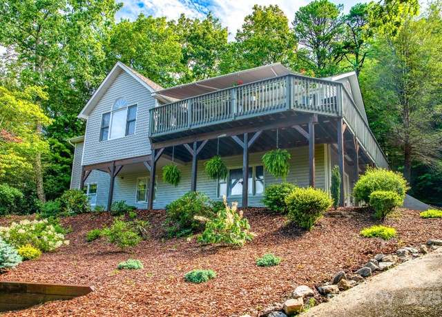Property at 36 Lynx Dr, Black Mountain, NC 28711, 4 beds, 3 baths