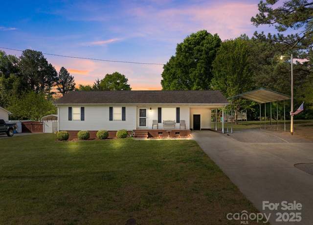 Property at 1238 Moss Springs Rd, Albemarle, NC 28001, 3 beds, 2 baths
