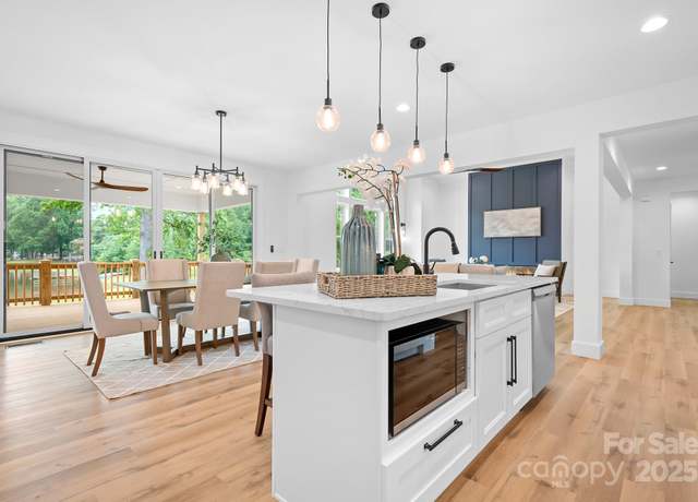 Property at 106 Arbor Dr, Waxhaw, NC 28173, 4 beds, 3 baths
