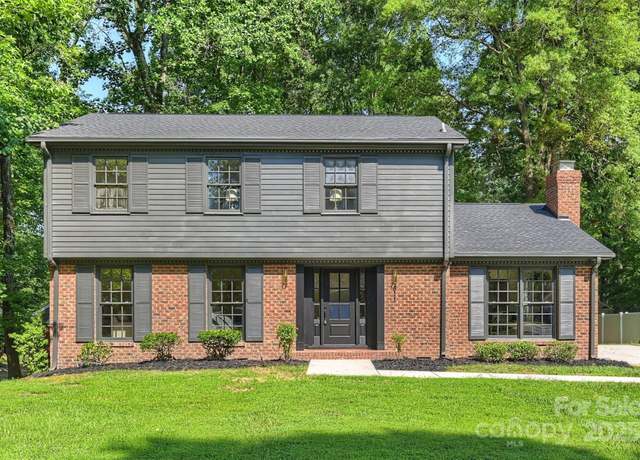 Property at 811 Ashmeade Rd, Charlotte, NC 28211, 4 beds, 2.5 baths