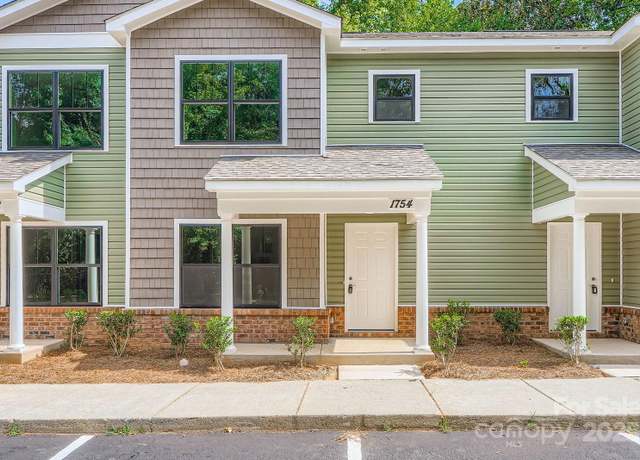 Property at 1754 J Julian Ln, Charlotte, NC 28208, 3 beds, 2.5 baths