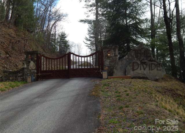 Property at 5 Sigogglin Trl, Waynesville, NC 28785