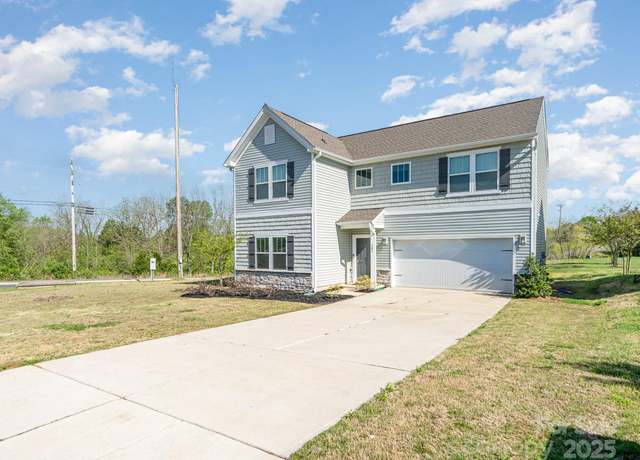 Property at 101 Glencroft Dr, Wingate, NC 28174, 3 beds, 2.5 baths