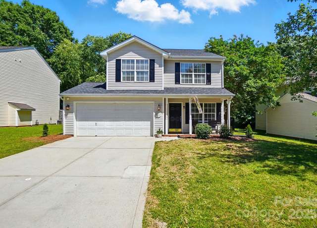 Property at 820 Settlement St, Clover, SC 29710, 3 beds, 2.5 baths