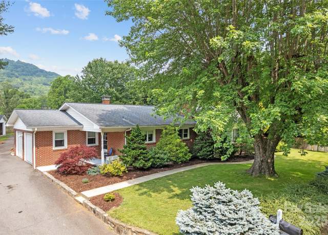 Property at 58 Campbell Creek Rd, Maggie Valley, NC 28751, 3 beds, 3 baths