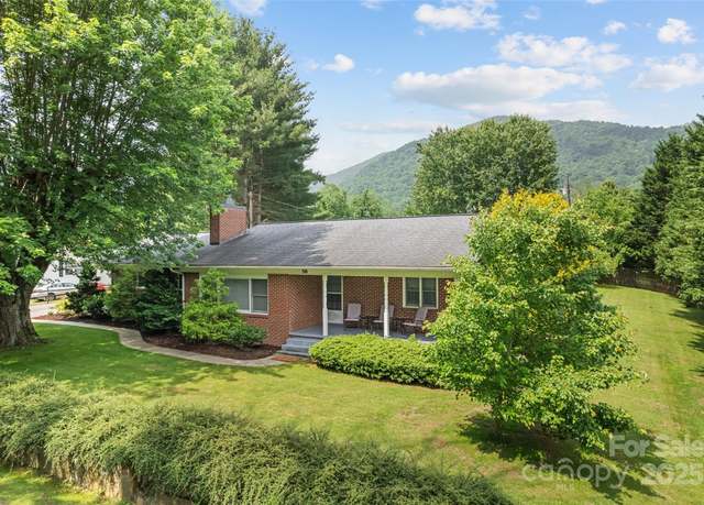 Property at 58 Campbell Creek Rd, Maggie Valley, NC 28751, 3 beds, 3 baths