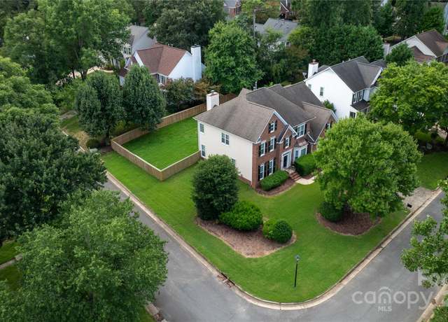 Property at 2609 Lamp Post Ln, Kannapolis, NC 28081, 5 beds, 2.5 baths