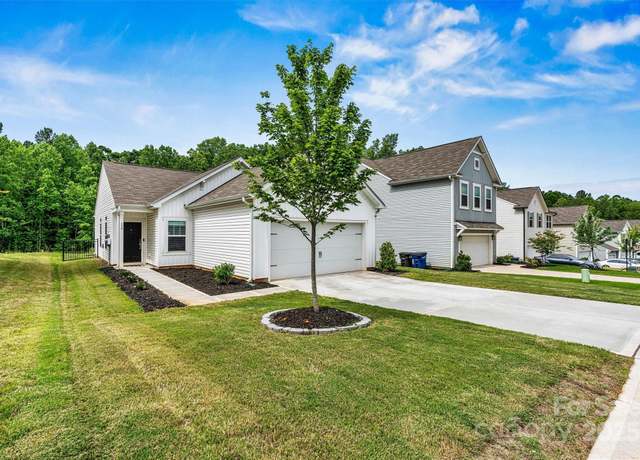 Property at 139 Batten Ridge Dr, Statesville, NC 28677, 3 beds, 2 baths