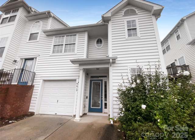 Property at 6612 Tor Dr, Charlotte, NC 28269, 3 beds, 2.5 baths