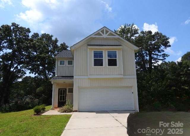 Property at 719 N Kelly St, Statesville, NC 28677, 3 beds, 2.5 baths