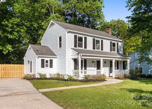 Property at 910 Lightwood Dr, Matthews, NC 28105, 3 beds, 2.5 baths