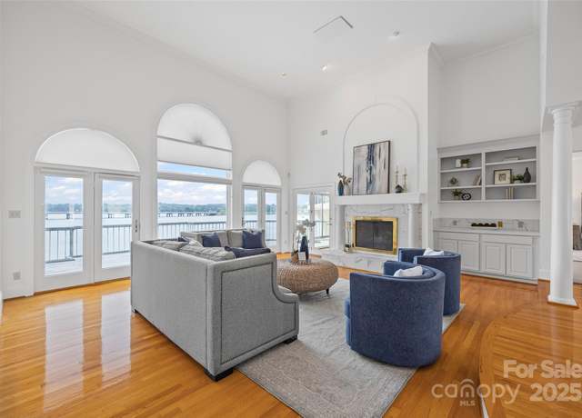 Property at 16108 Woolwine Rd, Charlotte, NC 28278, 4 beds, 4 baths