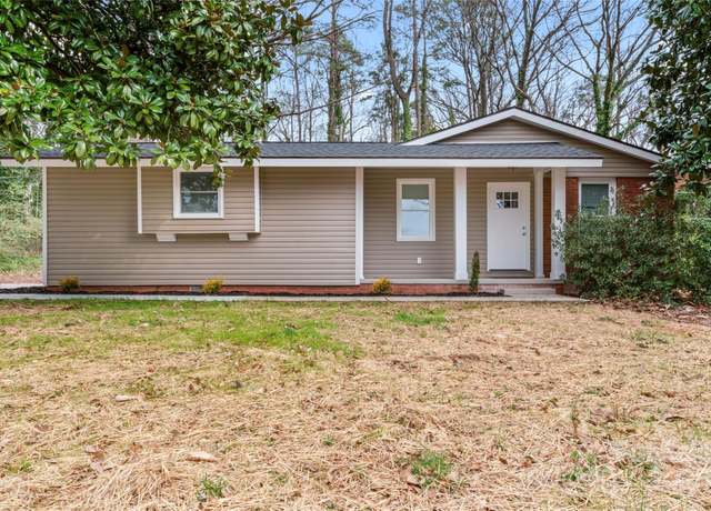 Property at 5329 Southampton Rd, Charlotte, NC 28217, 4 beds, 2 baths