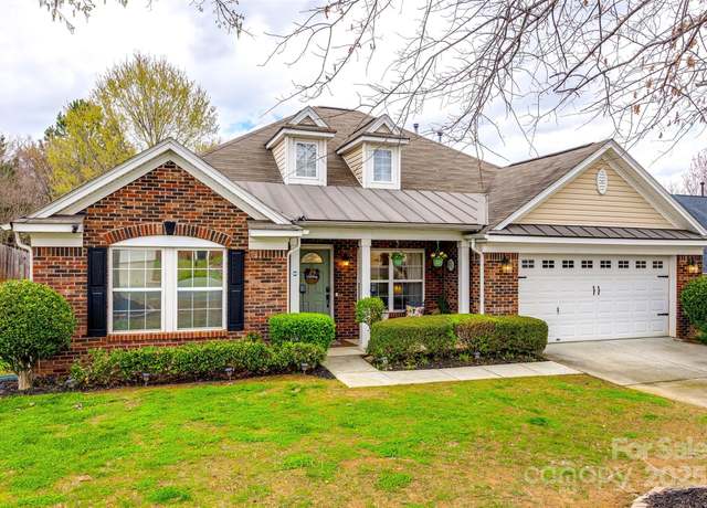 Property at 269 Loch Stone St, Fort Mill, SC 29715, 3 beds, 2 baths