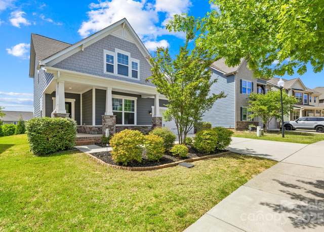 Property at 3022 Oakmere Rd, Waxhaw, NC 28173, 3 beds, 2.5 baths