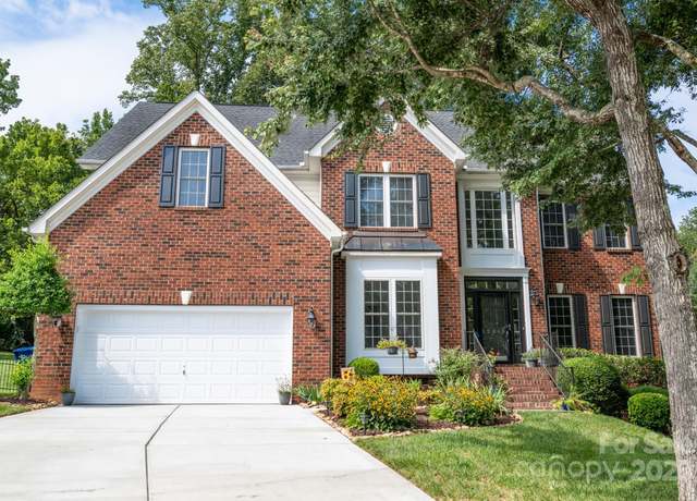 Property at 12004 Cobham Ct, Huntersville, NC 28078, 5 beds, 4 baths