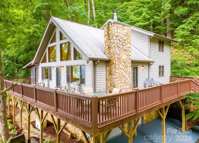 Property at 639 Deer Ridge Rd, Bryson City, NC 28713, 2 beds, 2.5 baths