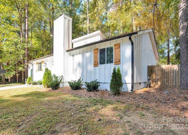 Property at 11116 Vista Canyon Dr, Charlotte, NC 28226, 4 beds, 3 baths