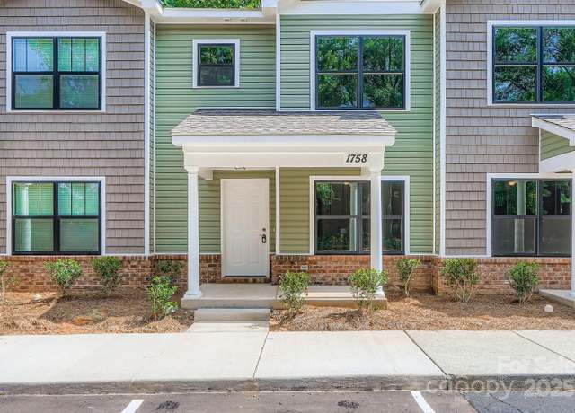 Property at 1758 J Julian Ln, Charlotte, NC 28208, 3 beds, 2.5 baths