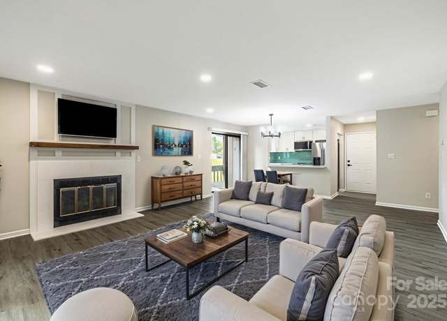 Property at 712 Mallard Head Ln, Mooresville, NC 28117, 2 beds, 2 baths