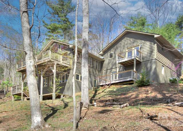 Property at 80 Vance Gap Rd, Asheville, NC 28805, 3 beds, 3.5 baths