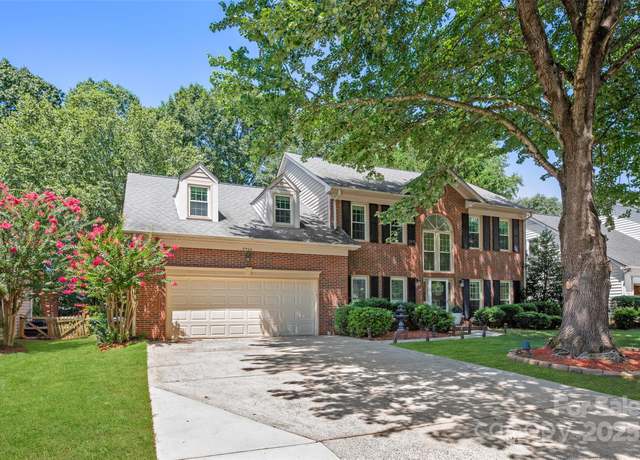 Property at 8906 Glade Ct, Huntersville, NC 28078, 4 beds, 3 baths