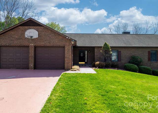Property at 3730 Club House Dr NE, Conover, NC 28613, 3 beds, 3 baths