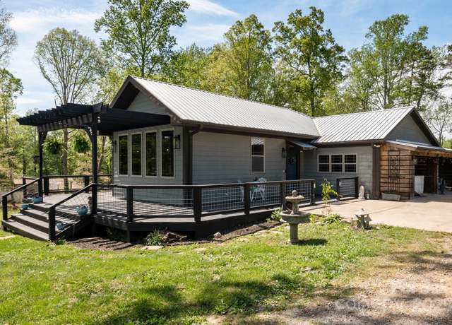 Property at 4107 Sandy Plains Rd, Tryon, NC 28782, 3 beds, 2 baths