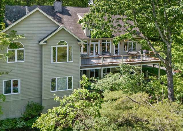 Property at 25 Windsong Dr, Fairview, NC 28730, 5 beds, 3 baths