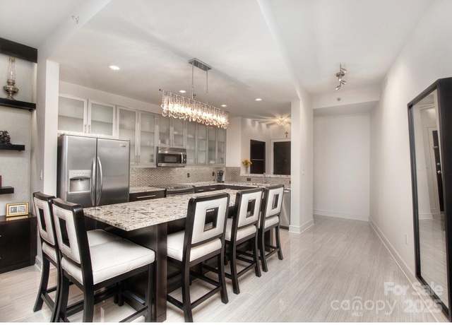 Property at 333 W Trade St #1304, Charlotte, NC 28202, 3 beds, 2 baths