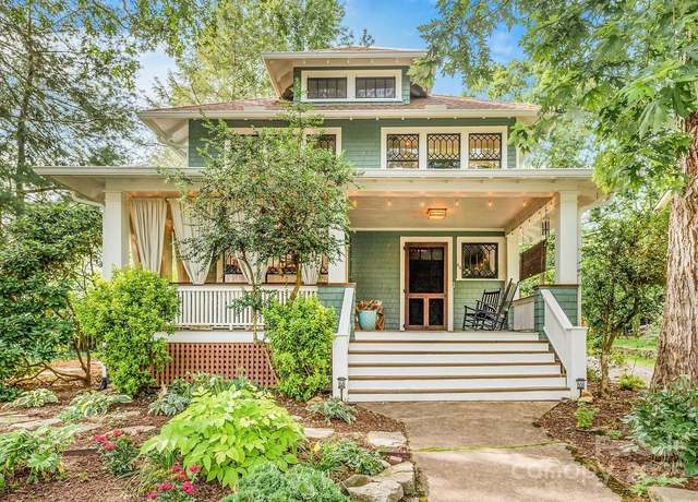 Property at 84 Elizabeth St, Asheville, NC 28801, 3 beds, 2.5 baths