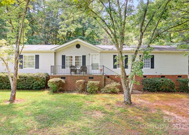Property at 6575 Charlotte Hwy, York, SC 29745, 3 beds, 2.5 baths