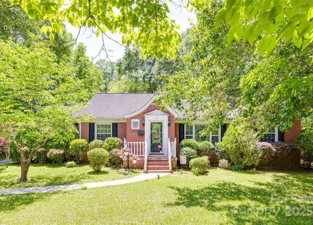 Property at 308 Gillsbrook Rd, Lancaster, SC 29720, 4 beds, 1.5 baths