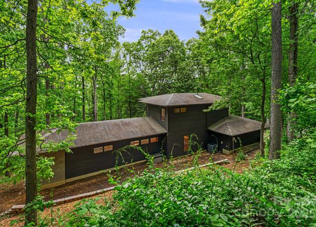 Property at 18 Balsam Ct, Arden, NC 28704, 3 beds, 2.5 baths