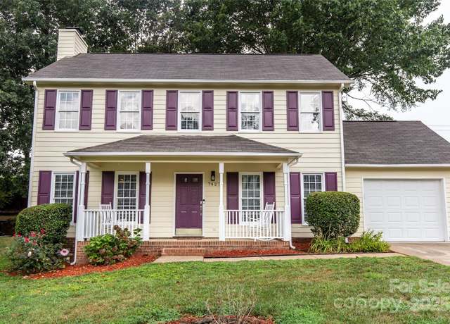 Property at 7427 Crestside Ln, Charlotte, NC 28227, 3 beds, 2.5 baths