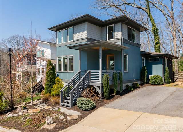 Property at 27 Mauricet Ln, Asheville, NC 28806, 4 beds, 3.5 baths