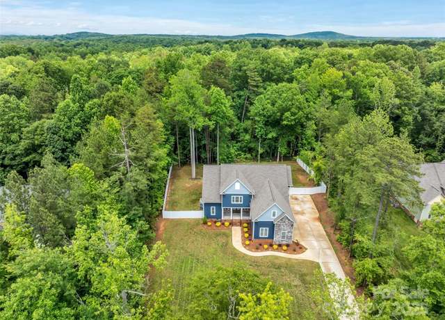Property at 1622 Hunters Place Rd, York, SC 29745, 4 beds, 3.5 baths