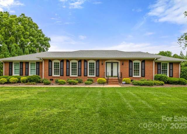 Property at 12117 Idlewild Rd, Matthews, NC 28105, 3 beds, 2 baths
