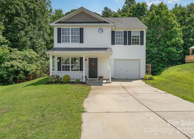 Property at 8524 Emerald Fern Way, Charlotte, NC 28214, 3 beds, 2.5 baths