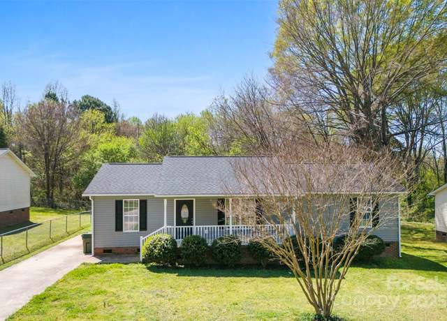 Property at 116 Ridgewood Dr, York, SC 29745, 3 beds, 2 baths