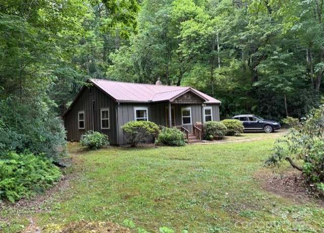 Property at 2070 Cashiers Valley Rd, Brevard, NC 28712, 2 beds, 1.5 baths
