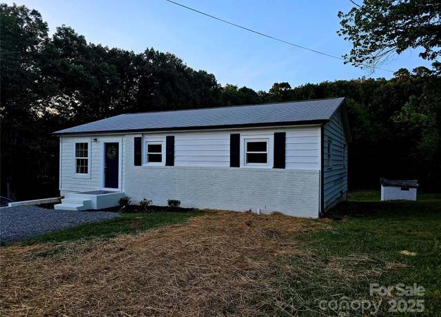 Property at 1034 Patton Ave, Albemarle, NC 28001, 3 beds, 1 bath