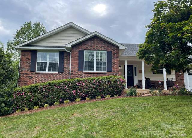 Property at 47 Chastain Hill Rd, Mills River, NC 28759, 3 beds, 2.5 baths