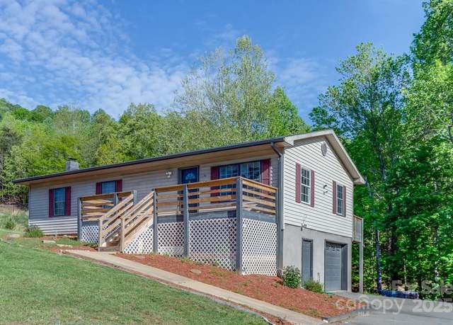 Property at 54 Mcintosh Ln, Candler, NC 28715, 3 beds, 4 baths