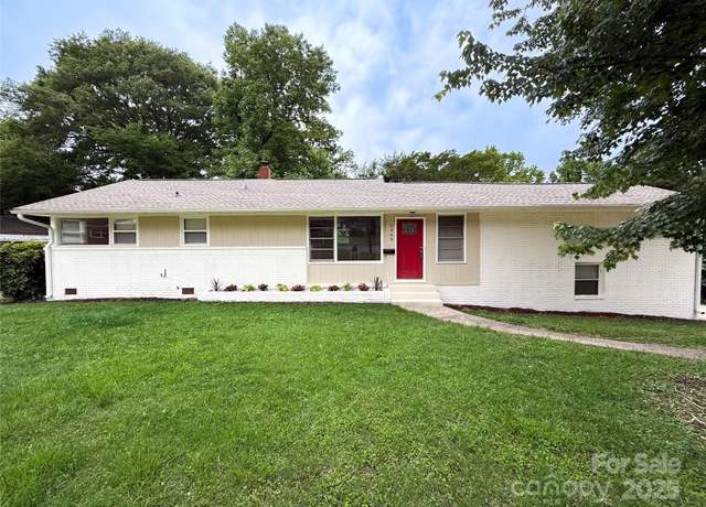 Property at 2469 Elkwood Cir, Charlotte, NC 28205, 4 beds, 2 baths