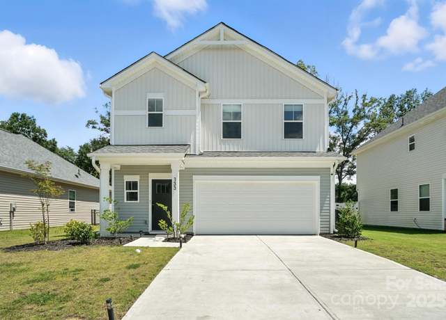 Property at 133 Baucom St, Charlotte, NC 28216, 3 beds, 2.5 baths