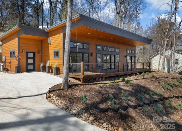 Property at 109 Grady Ave, Tryon, NC 28782, 3 beds, 2 baths