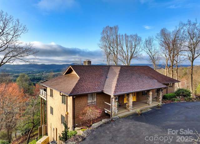 Property at 300 Roberts Dr, Hendersonville, NC 28739, 3 beds, 3 baths